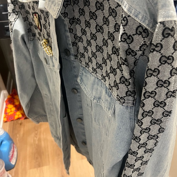 Jean jacket - Picture 5 of 9